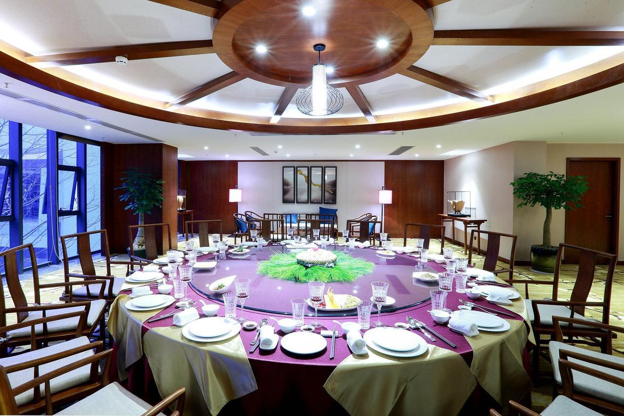 ฟลิพอร์ต รีสอร์ต แวลเลย์ หลงเอียน Hotel Liancheng ภายนอก รูปภาพ