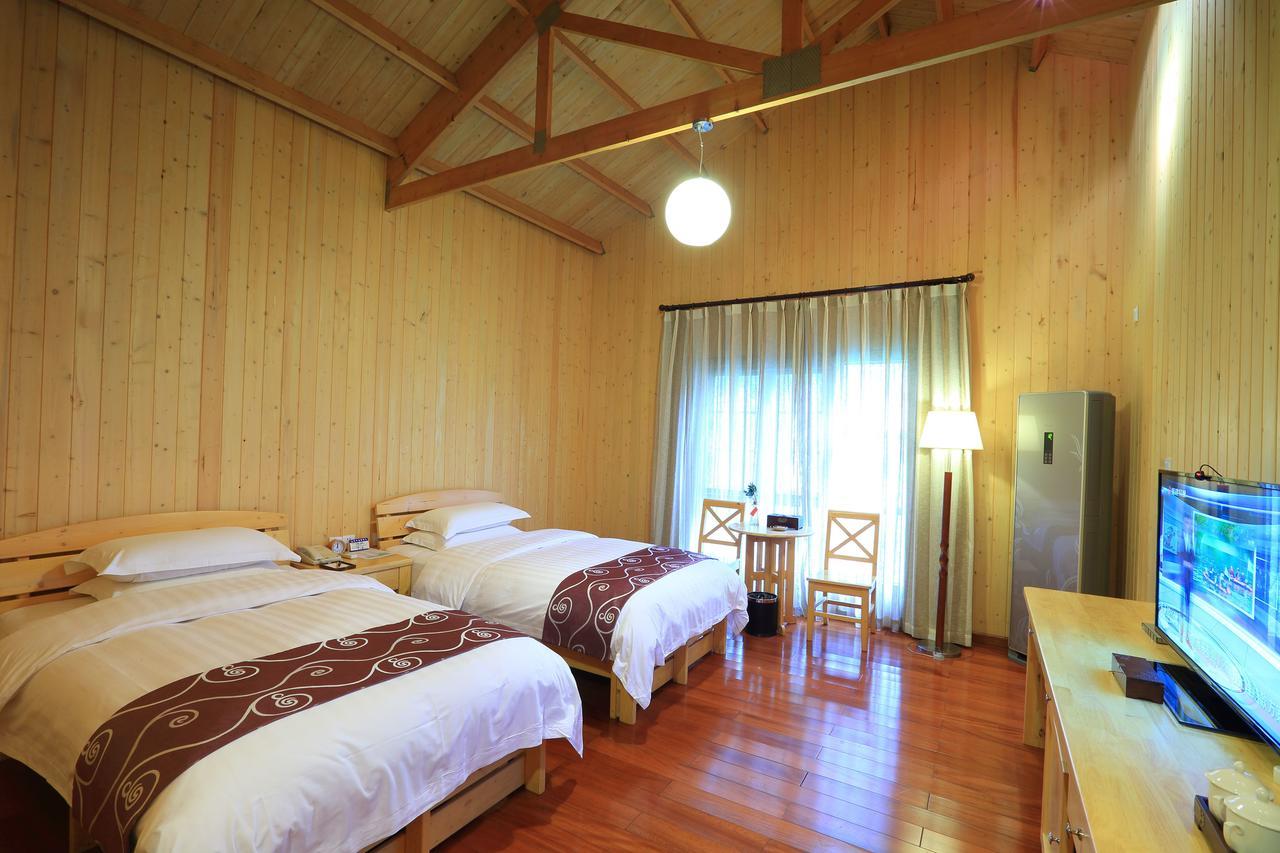 ฟลิพอร์ต รีสอร์ต แวลเลย์ หลงเอียน Hotel Liancheng ภายนอก รูปภาพ