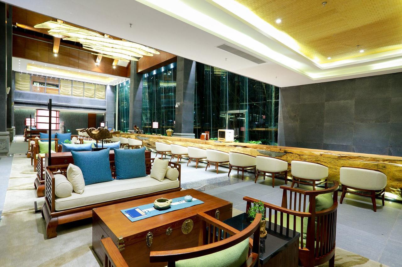 ฟลิพอร์ต รีสอร์ต แวลเลย์ หลงเอียน Hotel Liancheng ภายนอก รูปภาพ