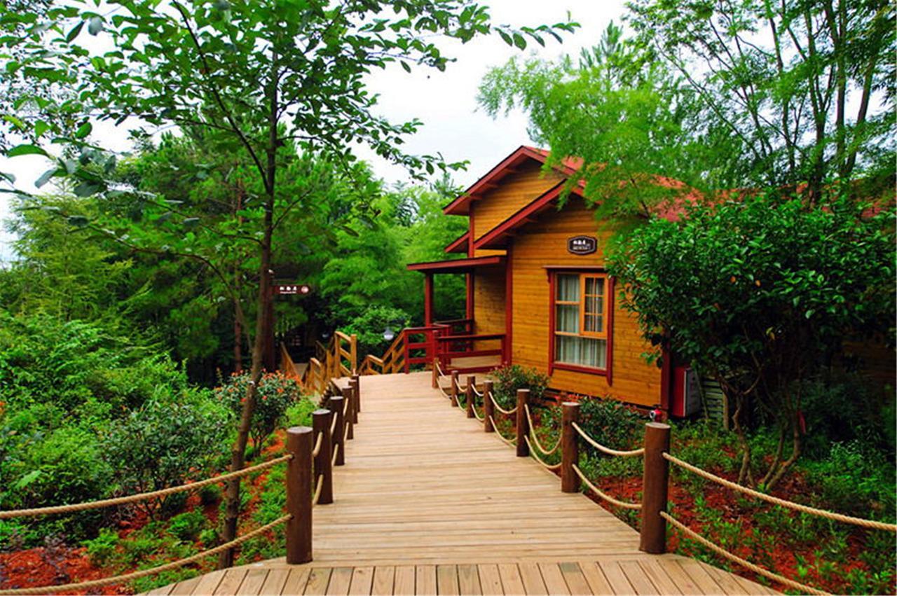 ฟลิพอร์ต รีสอร์ต แวลเลย์ หลงเอียน Hotel Liancheng ภายนอก รูปภาพ