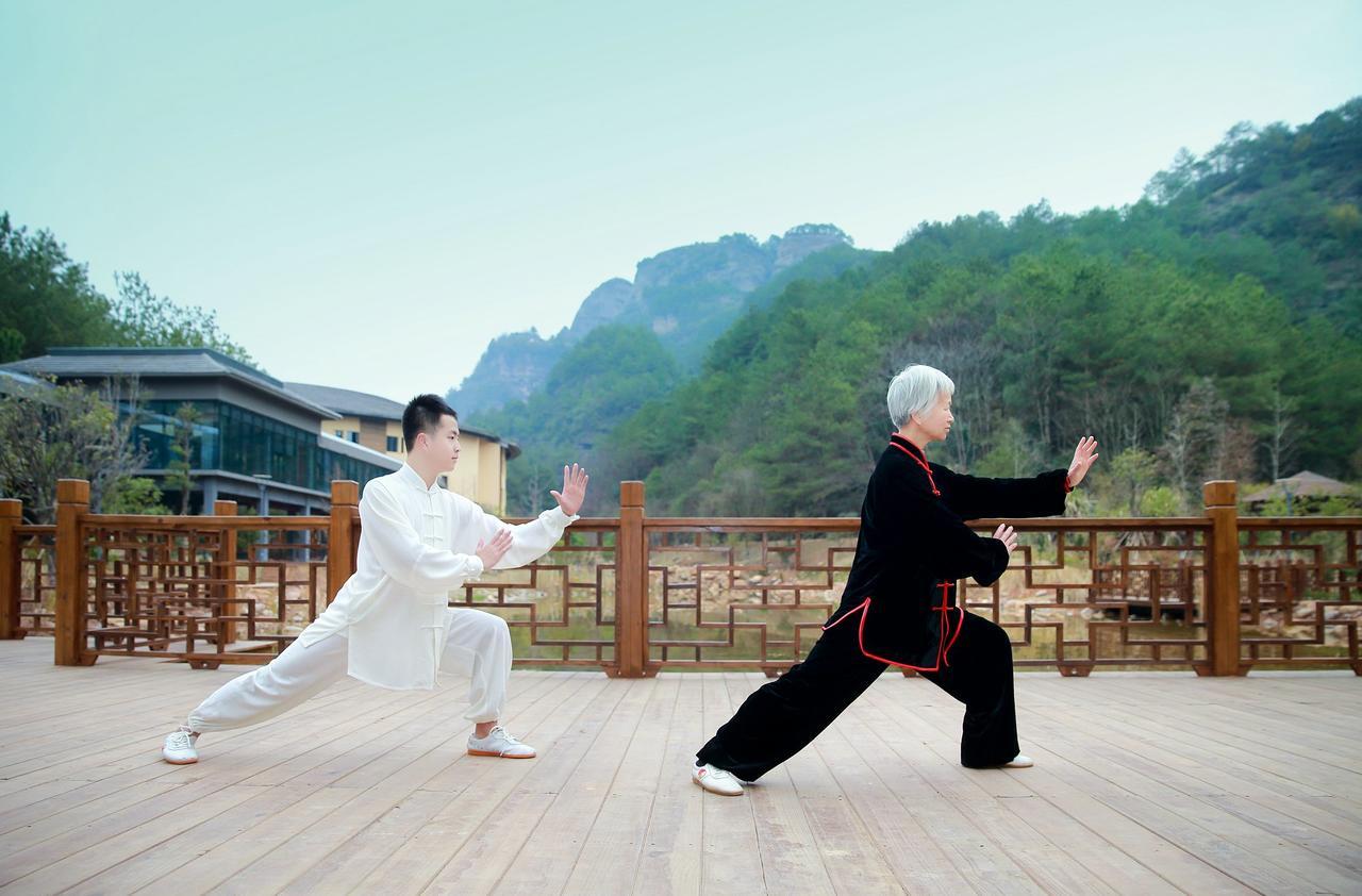ฟลิพอร์ต รีสอร์ต แวลเลย์ หลงเอียน Hotel Liancheng ภายนอก รูปภาพ