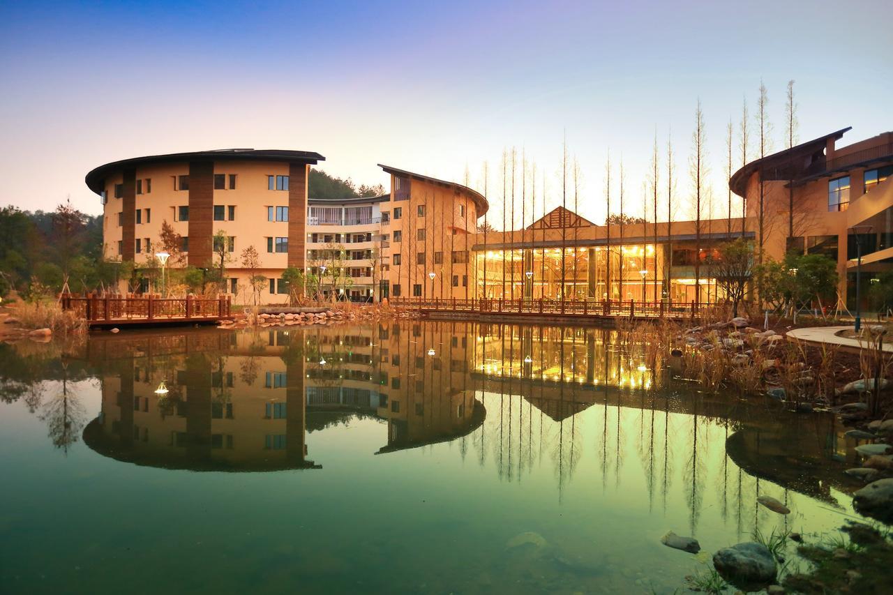 ฟลิพอร์ต รีสอร์ต แวลเลย์ หลงเอียน Hotel Liancheng ภายนอก รูปภาพ